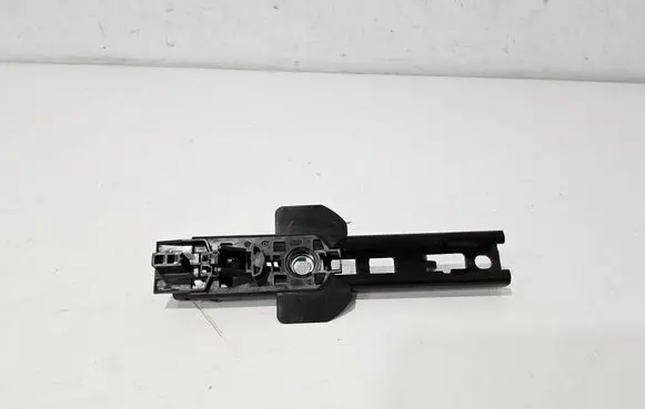 Polestar 4 Seat belt height adjuster 80009451 P8893308213 8893308213