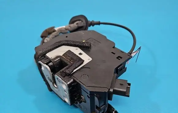 Renault Clio IV Front door lock 805011929R IMPRK1555538
