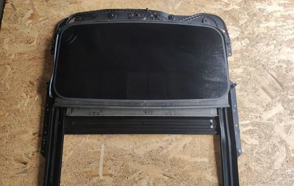 Volvo V60 Sunroof set 1702730