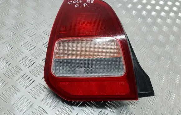 Mitsubishi Colt Rear/tail lights 0431679