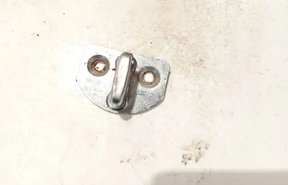 Renault Laguna III Towing hook eye 