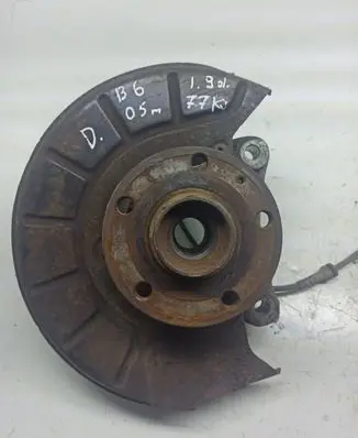 Volkswagen PASSAT B6 Front wheel hub