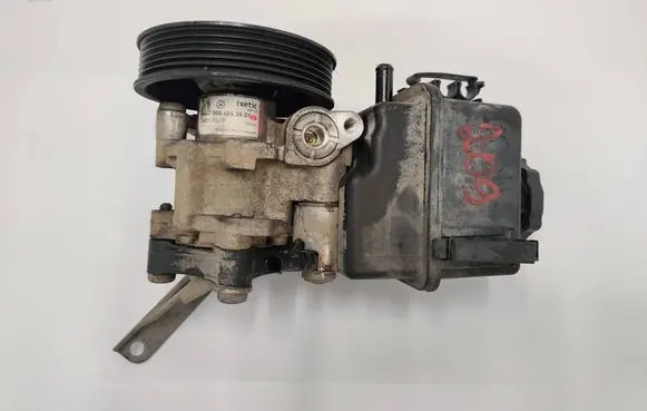 Mercedes-Benz E W212 Power steering pump 0064662601 LH2115670