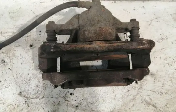 Toyota Auris 150 Front brake caliper 4775002360 4772209120