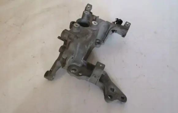 Citroen C-Elysée Engine mounting bracket 9804121180