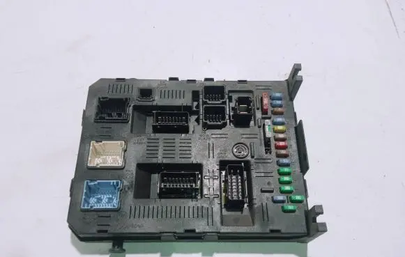 Citroen C5 Fuse box set 216761594