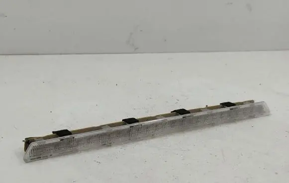 BMW 7 E65 E66 Third/center stoplight 74023801