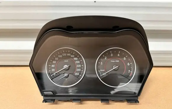 BMW 1 F20 F21 Speedometer (instrument cluster) 9379958