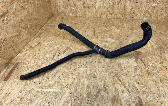 Maserati Ghibli Engine coolant pipe/hose