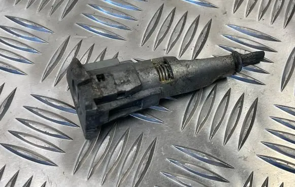 Skoda Superb B6 (3T) Coupe door lock (next to the handle) 3T0837167B