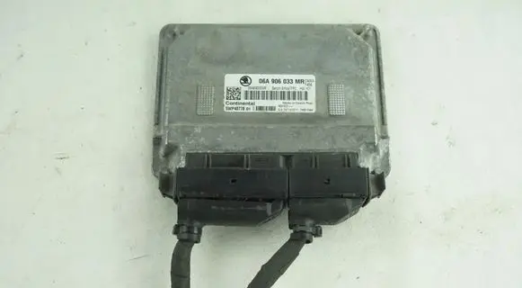 Skoda Octavia Mk2 (1Z) Engine control unit/module 06A906033MR 5WP40778