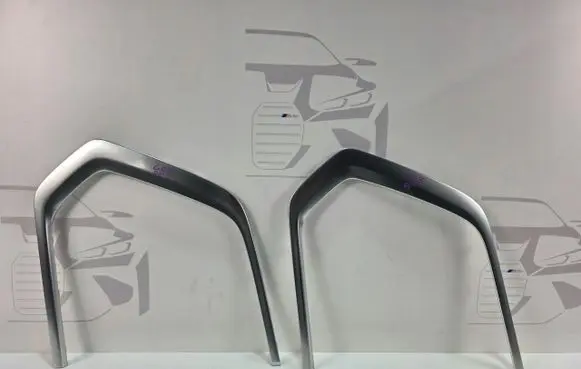 BMW X7 G07 Door glass rail 