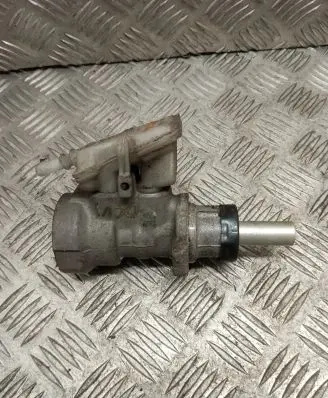 Ford Focus Master brake cylinder