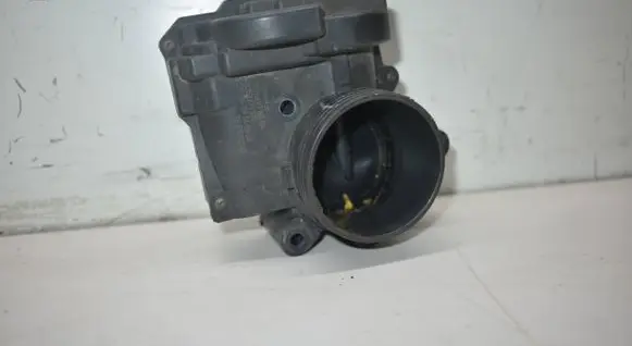 Citroen C3 Picasso Throttle valve 757669780 V757669780