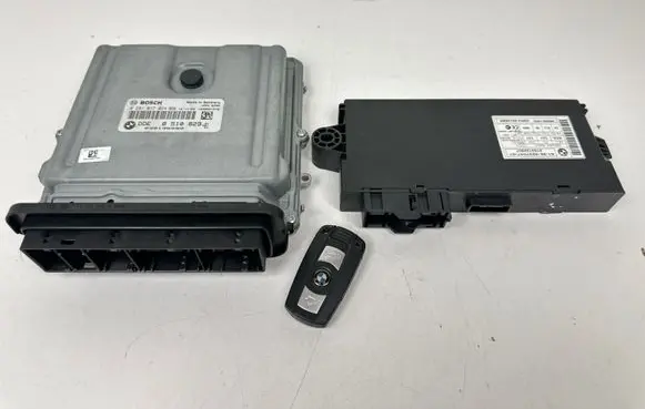BMW 3 E92 E93 Engine ECU kit and lock set 8510829
