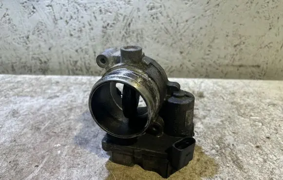 Audi A6 S6 C6 4F Throttle valve 4E0145950D 2911101132 A2C53364907