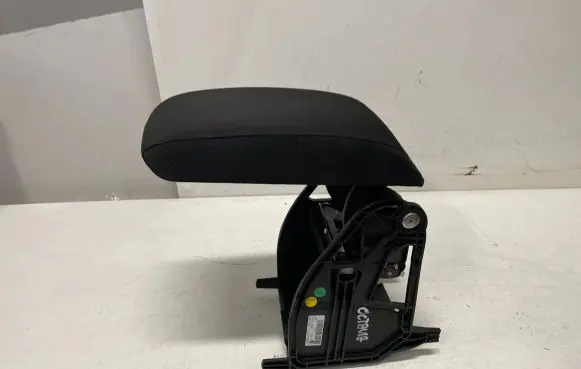 Skoda Octavia Mk3 (5E) Armrest 5E0864207