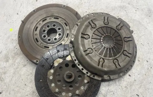 Volvo V70 Clutch set kit 124017410 324015911