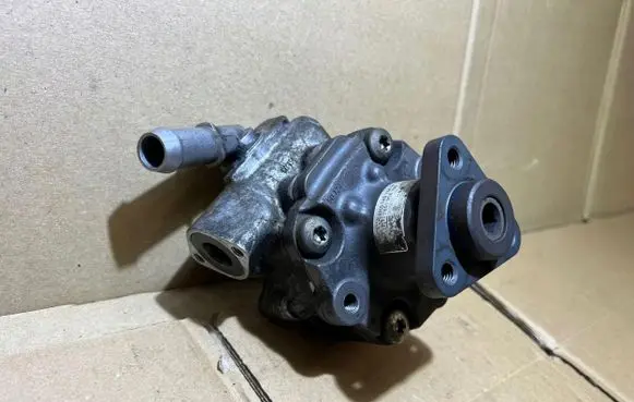 Audi A4 S4 B8 8K Power steering pump