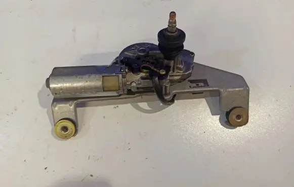 Volvo S40, V40 Rear window wiper motor 0390201529 30805657