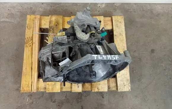Nissan Juke I F15 Manual 5 speed gearbox TL4143