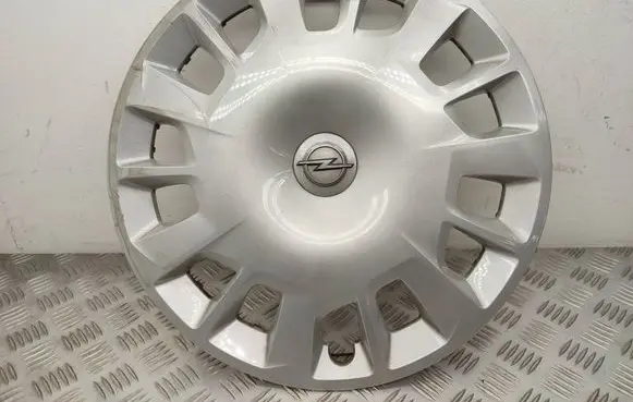 Opel Combo E R16 wheel hub/cap/trim YP00112980 YP00126380