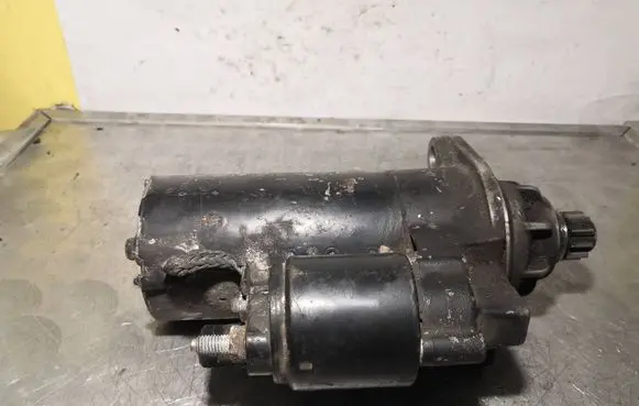 Volkswagen Golf IV Starter motor 02M911023A 0001125012
