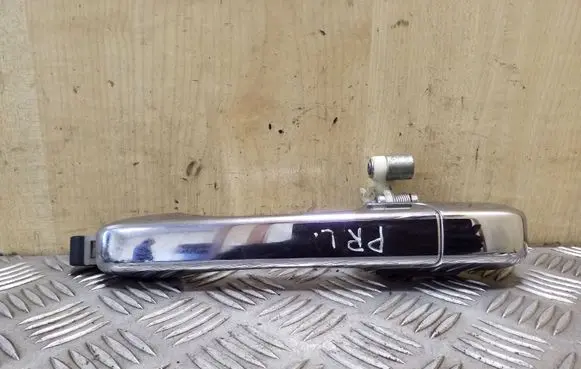Honda CR-V Front door exterior handle