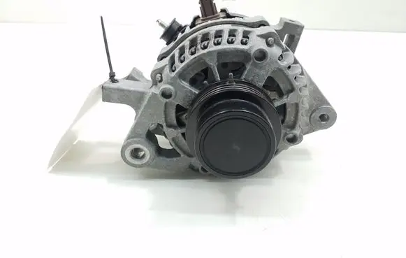 Toyota Yaris Generator/alternator 270600Y130