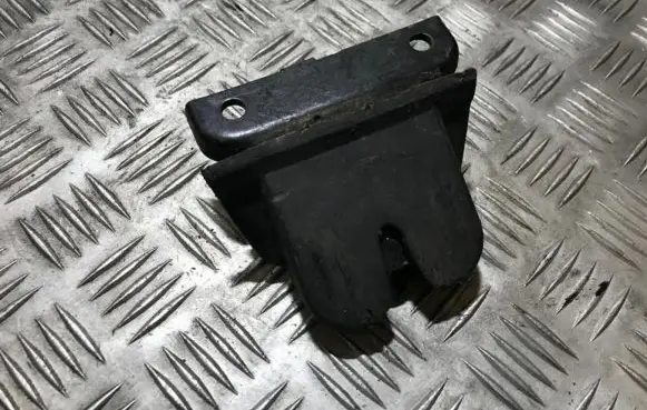 Tailgate/trunk/boot lock/catch/latch