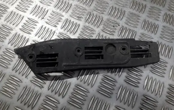 Skoda Superb B5 (3U) Front bumper mounting bracket 3u0807183