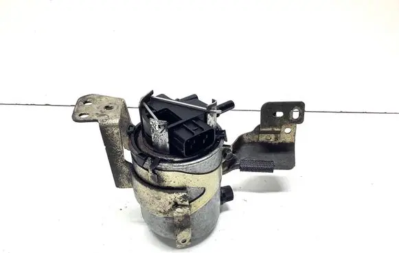 Nissan Qashqai Fuel filter housing 