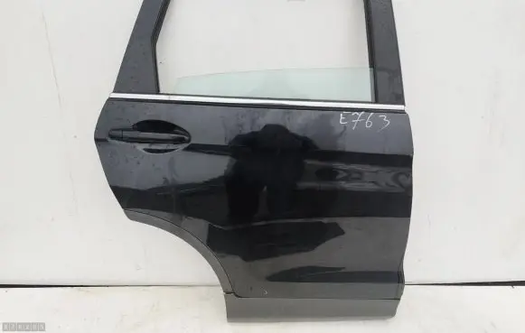 Honda CR-V Rear door