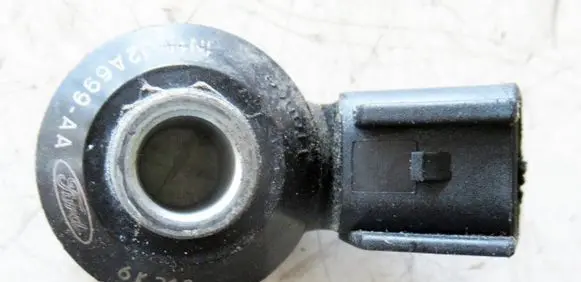 Ford Focus Detonation knock sensor 1N1A12A699AA