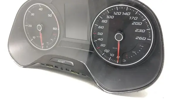 Speedometer (instrument cluster)