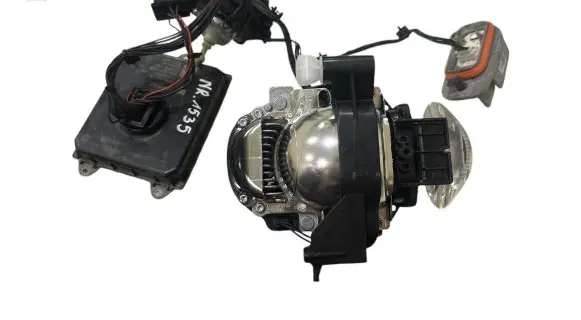 BMW i3 Headlight/headlamp 90024232 7408892