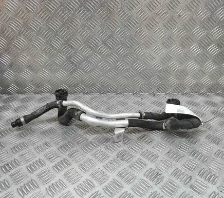 Engine coolant pipe/hose
