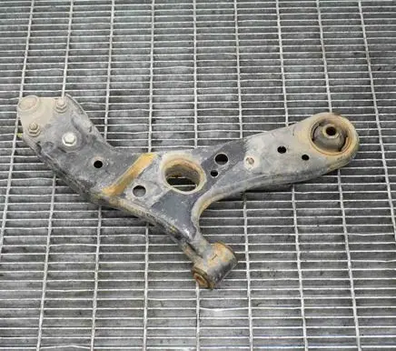 Toyota Auris E180 Front lower control arm/wishbone