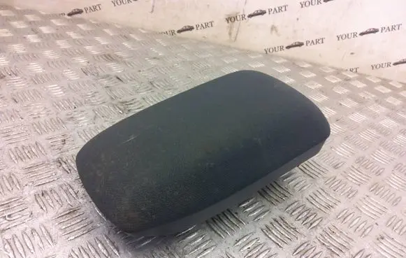 Toyota Auris E180 Armrest 