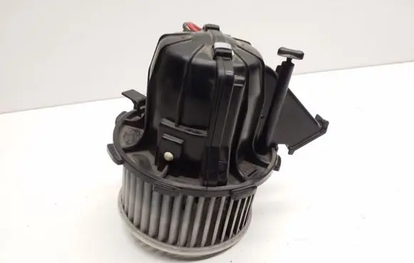 Audi A5 8T 8F A/C air flow flap actuator/motor 
