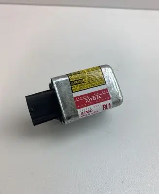 Toyota Prius (NHW20) Airbag deployment crash/impact sensor 8986047040