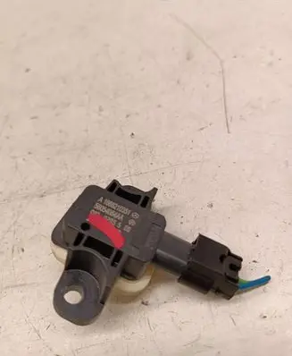 Jeep Grand Cherokee Airbag deployment crash/impact sensor A1668210351
