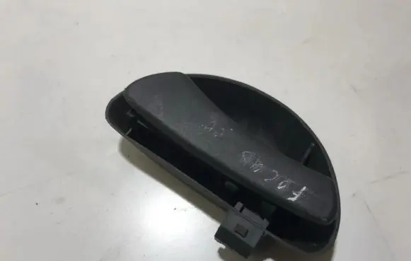 Ford Focus Glove box 98aba06004bhw 98ab-a06004-bhw