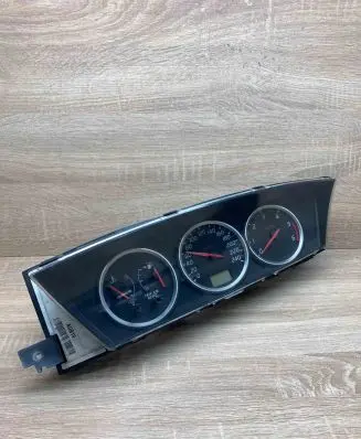 Nissan Primera Speedometer (instrument cluster) 2Y28137 AU819