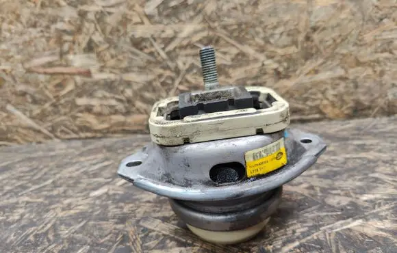 Land Rover Discovery 4 - LR4 Engine mount bracket 5H326A003DA