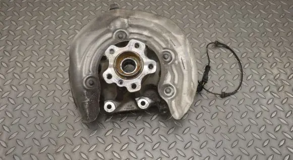 BMW X3 G01 Rear wheel hub 6871030