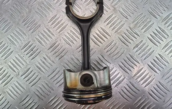 Mercedes-Benz C W204 Piston with connecting rod 