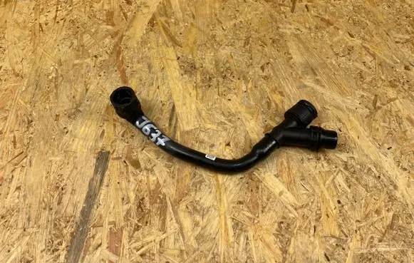 BMW 5 G30 G31 Engine coolant pipe/hose 9430895