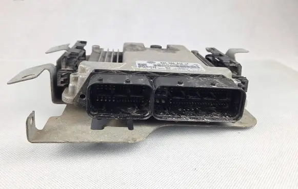 Volkswagen Touran I Engine control unit/module 03G906016LF 0281014069