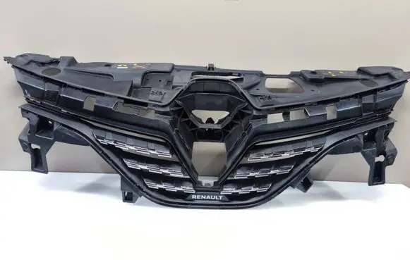 Renault Clio V Front bumper upper radiator grill 622561539R